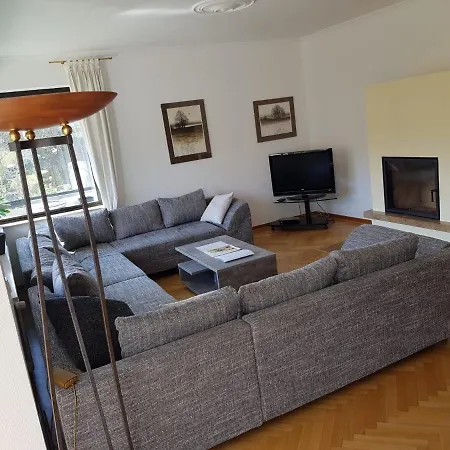 Adenauer بيت للعطل *